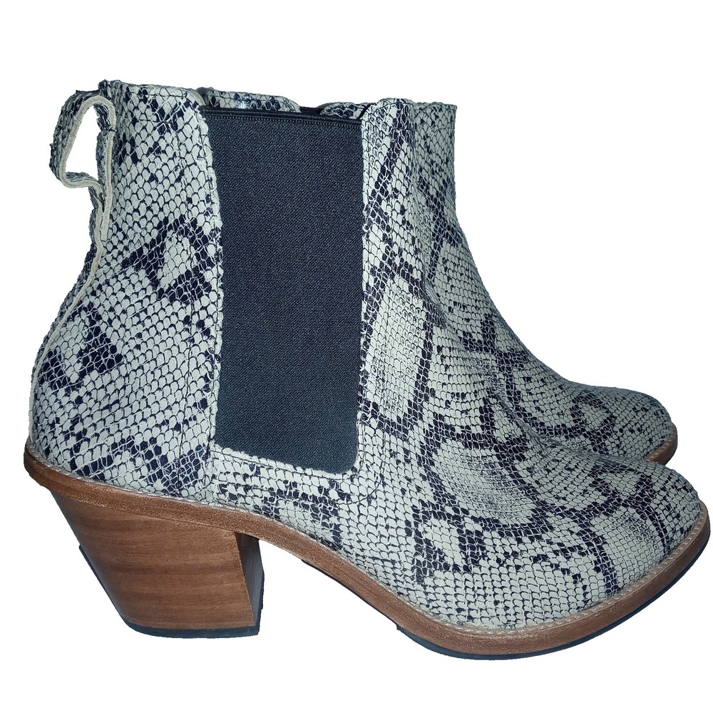 POPPY BARLEY 12W Snakeskin Print leather Chelsea Ankle Boots  #47906 Gray $399